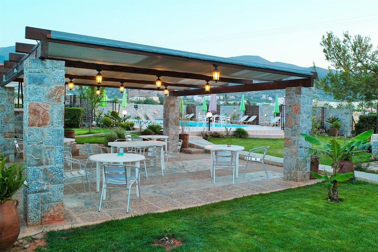 Altis Hotel Малиа Екстериор снимка